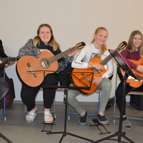 Tag der offenen Tür 19/20_Gitarrenensemble