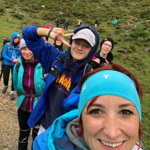 Gruppenfoto beim Gehen