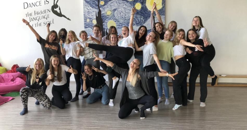 Gemeinschaftsbild_Tanzworkshop